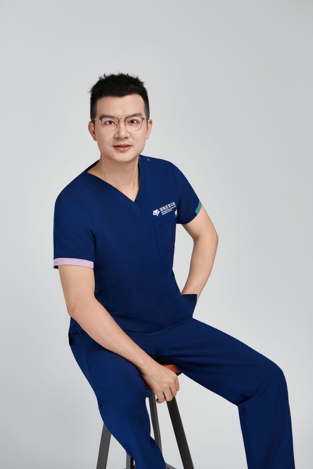李炜伟医生
