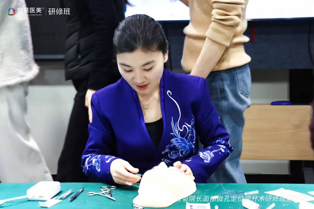 袁菊医生，整形袁菊医生